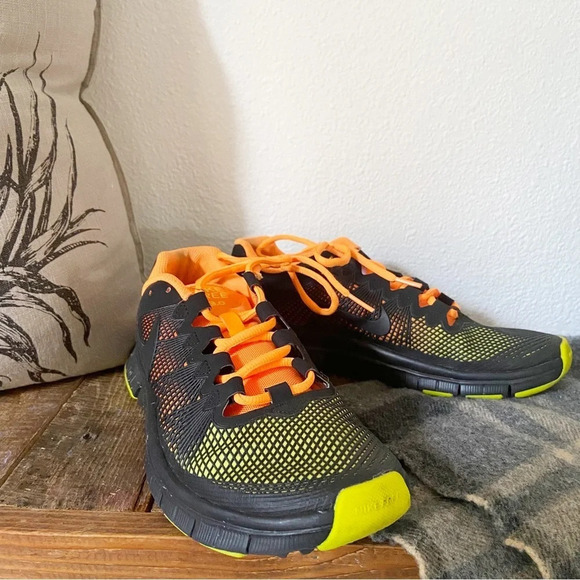 Nike Free 3.0 Trainer Mens Synthetic Leather NRG Running Shoe Size 9.5 EUC - Picture 2 of 12